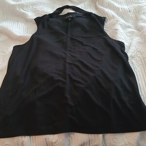 Black 🖤 sleeveless blouse draped neck🧣